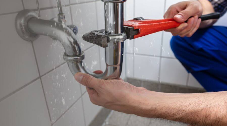 Expert burst pipe repair services in Calvin, OK